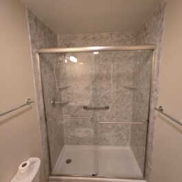 Arctic-Ice-Semiframeless-Glass-Shower