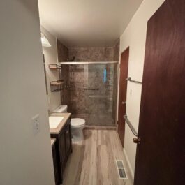 Canyon-Rock-Full-Bathroom-Remodel