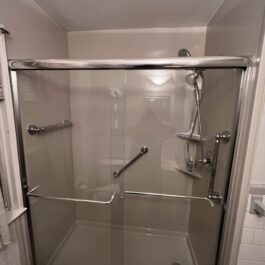 Gray-Chr-Handheld-Glass-Shower