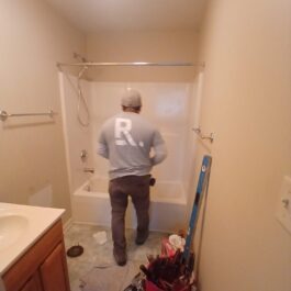 Renken-Remodeling-Contractor-Working-on-Shower-Remodel